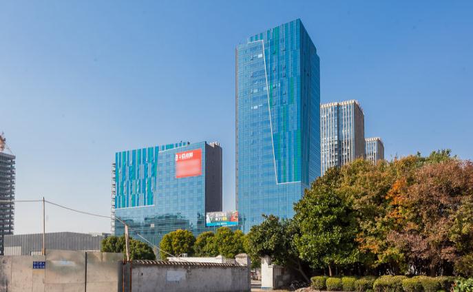 紅點(diǎn)城：七莘最璀璨的購(gòu)物、娛樂(lè)與美食綜合體