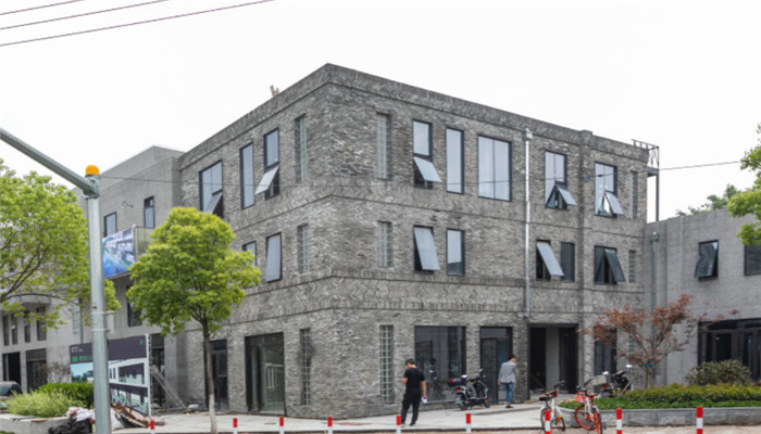 攬?jiān)剑ū焙纾┪膭?chuàng)中心盛大開幕，引領(lǐng)文化創(chuàng)新風(fēng)向標(biāo)