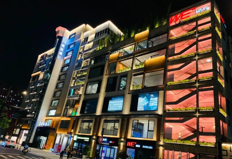 上服德必徐家匯WE招商直租：24小時(shí)VRV空調(diào)+物聯(lián)網(wǎng)管理系統(tǒng)，享30%綠化生態(tài)辦公?